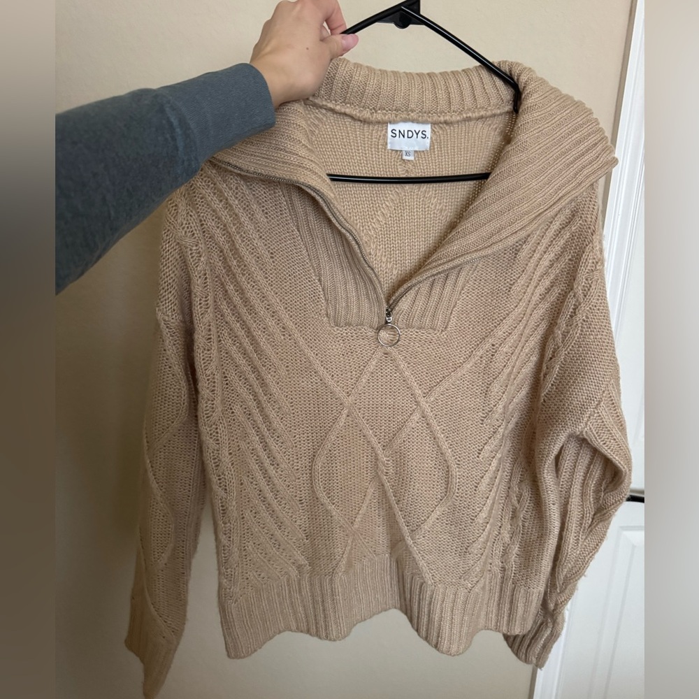 Sandy’s semi zipper pullover